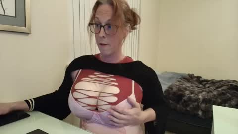 Arianna Sinz online show from 12.05.25