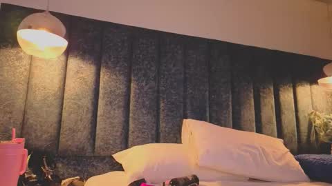 Snapshot of arianna_suarez1 chatting on 09.09.25 Arianna online show from 09.09.25