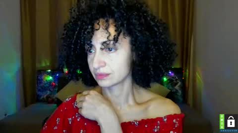 Snapshot of arianna_tifany chatting on 11.30.25 Arianna online show from 11.30.25