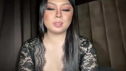 LOVELY online show from 01.06.25