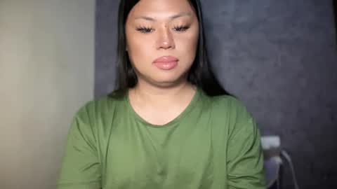 LOVELY online show from 02.04.25