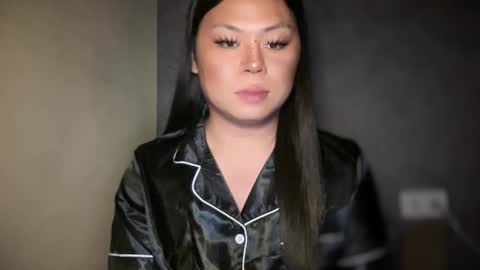 LOVELY online show from 02.20.25