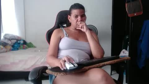 ariannaloovel online show from 06.02.26