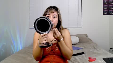 Arianna Pea online show from 12.20.24