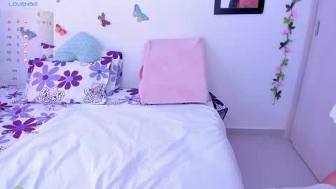 ariannna08_ online show from 12.06.24