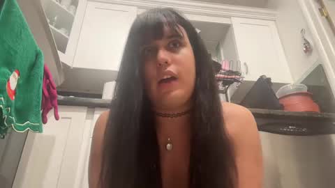 Snapshot of ariawestlove chatting on 01.02.25 Aria online show from 01.02.25