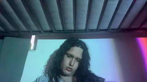 Snapshot of ariawestlove chatting on 01.28.25 Aria online show from 01.28.25