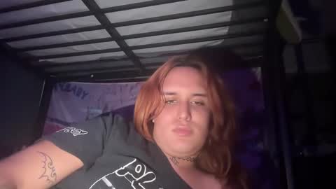 Snapshot of ariawestlove chatting on 10.14.25 Aria online show from 10.14.25