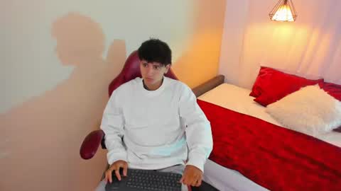 Ari and Aiden online show from 06.11.26