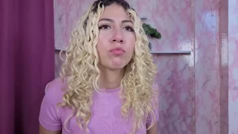 Ari Bunnie  online show from 12.22.25