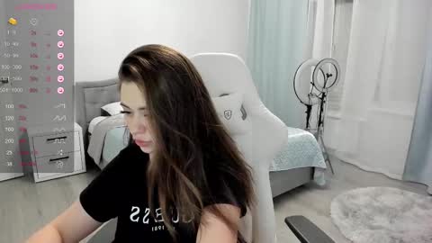 Snapshot of ariel__grand chatting on 02.21.25 Ariel online show from 02.21.25