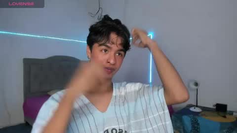 ariel_adan online show from 05.25.26