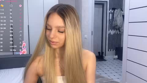 Snapshot of arielarlt chatting on 05.04.26 Ase online show from 05.04.26