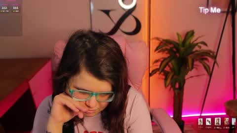 Ariell Mini online show from 04.10.26