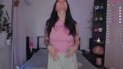 Ariella  online show from 11.21.25