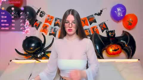 Ariella online show from 10.31.25