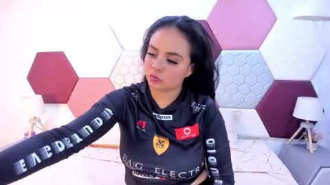 arriel online show from 11.27.25