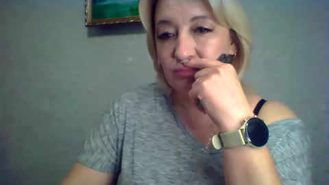 ArielXLoveresss online show from 10.04.25