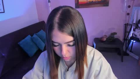  Arianna  online show from 11.18.25