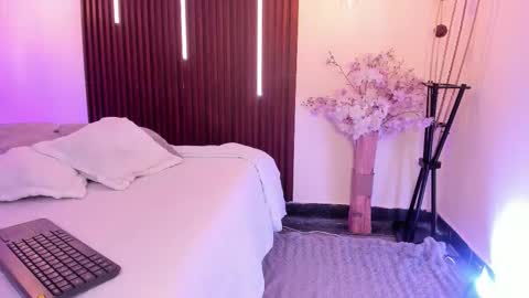  Arianna  online show from 03.24.26