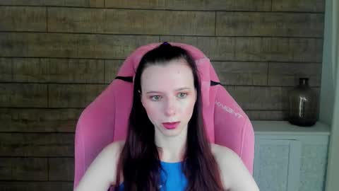 Snapshot of arinakubrick chatting on 11.27.25 Arinakubrick online show from 11.27.25