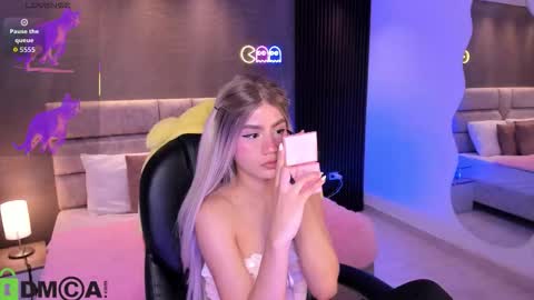 Ari  online show from 11.05.25