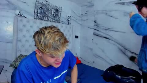 Snapshot of arissha_lee chatting on 11.08.25 celina online show from 11.08.25