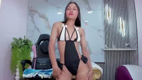 Snapshot of aristena_wow chatting on 07.06.26 A R I S online show from 07.06.26