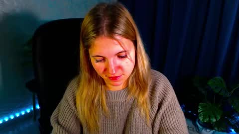 Snapshot of arlana_klart chatting on 09.17.25 Arlana online show from 09.17.25