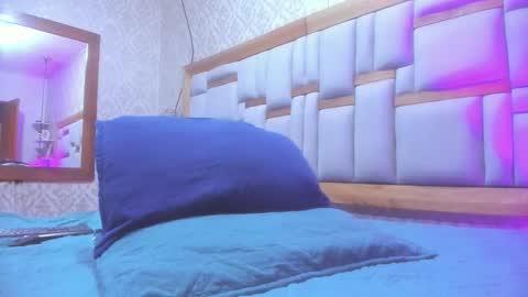 Snapshot of arleth_1 chatting on 11.11.25 Arleth online show from 11.11.25