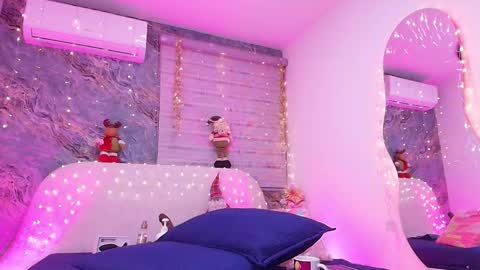 Snapshot of arleth_1 chatting on 11.28.25 Arleth online show from 11.28.25