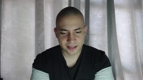 Snapshot of armando_2002 chatting on 09.21.25 ARMANDO online show from 09.21.25