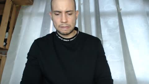 Snapshot of armando_2002 chatting on 10.03.25 ARMANDO online show from 10.03.25