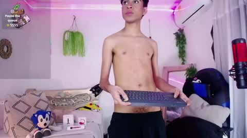 Snapshot of armondx_parkr chatting on 04.01.26 armond online show from 04.01.26