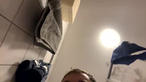 armyskater32 online show from 09.29.25