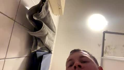 armyskater32 online show from 11.23.25