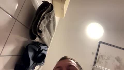 Snapshot of armyskater32 chatting on 02.08.26 armyskater32 online show from 02.08.26