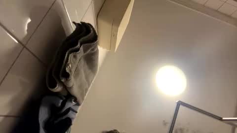 Snapshot of armyskater32 chatting on 02.10.26 armyskater32 online show from 02.10.26