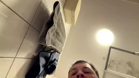 Snapshot of armyskater32 chatting on 02.22.26 armyskater32 online show from 02.22.26