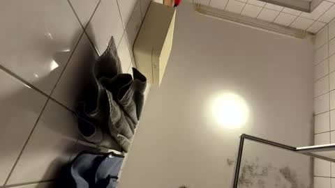 Snapshot of armyskater32 chatting on 02.28.26 armyskater32 online show from 02.28.26