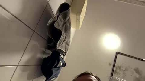 Snapshot of armyskater32 chatting on 03.03.26 armyskater32 online show from 03.03.26