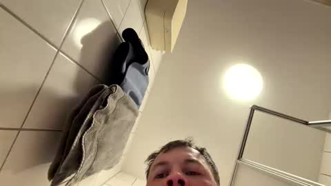 armyskater32 online show from 04.04.26