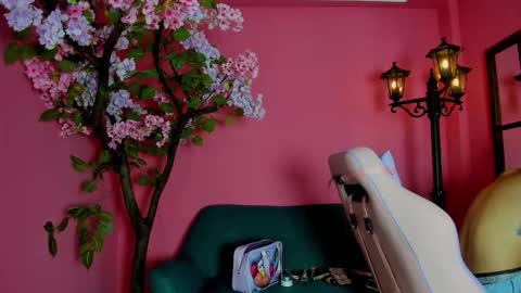 Arohom Lester online show from 02.28.26