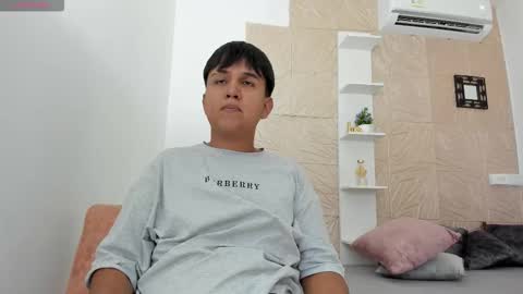 Snapshot of aron_alexa chatting on 12.16.25 Alexa Aron online show from 12.16.25