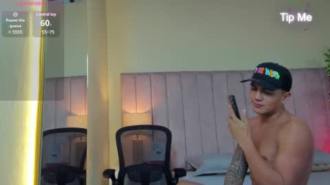 ARON BOLT online show from 01.10.25