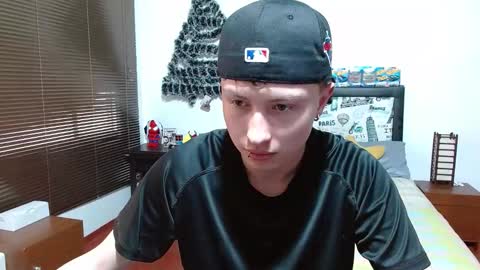 Snapshot of aron_miller18 chatting on 12.26.24 Aaron online show from 12.26.24