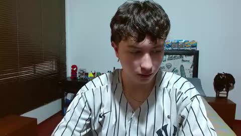 Snapshot of aron_miller18 chatting on 01.17.25 Aaron online show from 01.17.25