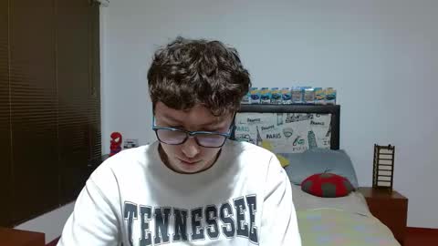 Snapshot of aron_miller18 chatting on 01.24.25 Aaron online show from 01.24.25