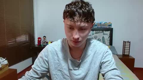 Snapshot of aron_miller18 chatting on 02.03.25 Aaron online show from 02.03.25