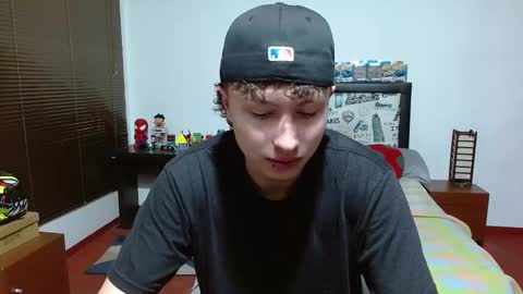 Snapshot of aron_miller18 chatting on 02.12.25 Aaron online show from 02.12.25